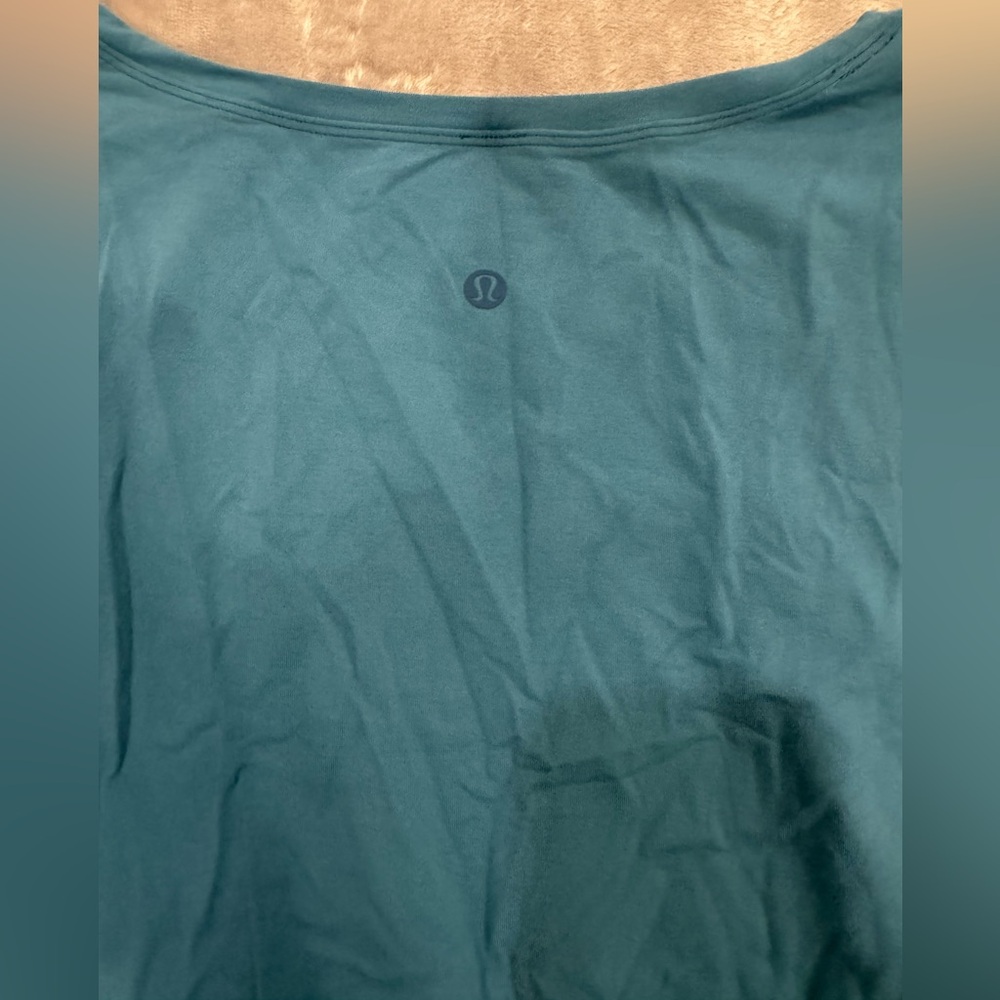 Lululemon Teal Top